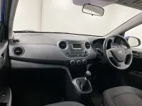 Used Hyundai i10 SE 83 HP (61 kW) 2018 Blue Hatchback