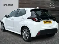 Used Toyota Yaris 113 HP (83 kW) 2023 White Hatchback