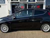 Used Ford Fiesta Titanium 70 HP (51 kW) 2012 Black Hatchback