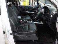 used Nissan Navara Double Cab Pick Up Tekna 2.3dCi 190 4WD