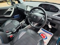 Used Peugeot 2008 S 2015 Green SUV