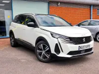 Begagnad Peugeot 5008 Allure+ 2023 Vit SUV