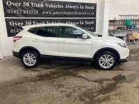 Used Nissan Qashqai Acenta 2017 White SUV