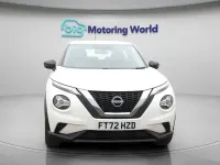 Usado Nissan Juke Acenta 114 HP (83 kW) 2023 Branco SUV