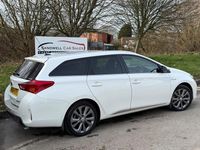 Used Toyota Auris Hybrid 2014 White Estate