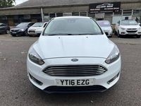 Used Ford Focus Titanium 120 HP (88 kW) 2016 White Hatchback
