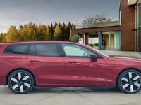 Used Volvo V60 CC Plus 250 HP (183 kW) 2023 Estate