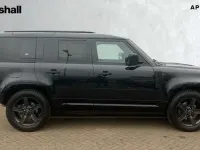 Używany Land Rover Defender SE Dynamic 249 KM (183 kW) 2021 Czarny SUV