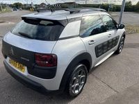 Used Citroën C4 Cactus Feel 100 HP (73 kW) 2015 Silver Hatchback