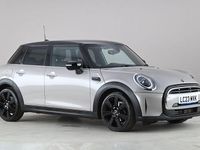 Begagnad Mini Cooper Exclusive 136 HK (100 kW) 2022 Grå Halvkombi