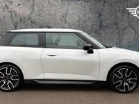 Used Mini Cooper SE Hatch 158 kW (215 HP) 2024 White Hatchback