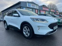 Begagnad Ford Kuga Zetec 120 HK (88 kW) 2020 Vit SUV