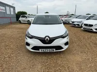 Used Renault Clio V Evolution 90 HP (66 kW) 2023 White Hatchback
