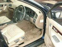 used Volvo V70 2.4