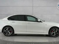 Begagnad BMW 320 M Sport 181 HK (133 kW) 2024 Vit