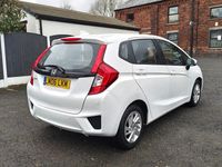 Used Honda Jazz SE 2015 White Hatchback