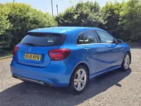 Begagnad Mercedes A180 2016 Blå Halvkombi
