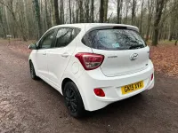 Used Hyundai i10 SE 87 HP (63 kW) 2015 White Hatchback