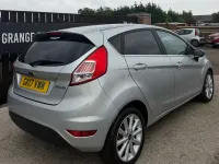 Used Ford Fiesta Titanium 100 HP (73 kW) 2017 Silver Hatchback