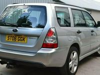 Begagnad Subaru Forester 2006 SUV