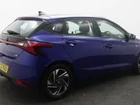 Używany Hyundai i20 SE 100 KM (73 kW) 2022 Niebieski Hatchback
