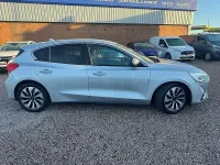 Used Ford Focus Zetec 125 HP (91 kW) 2018 Silver Hatchback