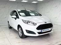 Used Ford Fiesta Zetec 2013 White Hatchback