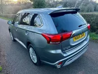 Używany Mitsubishi Outlander P-HEV 2019 Szary Kombi