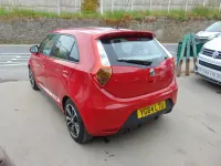 Used MG MG3 106 HP (77 kW) 2014 Red Hatchback
