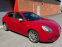 Begagnad Alfa Romeo Giulietta Veloce 105 HK (77 kW) 2013 Röd Halvkombi