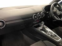Usado Audi TT Sport 194 HP (142 kW) 2023 Azul Coupé
