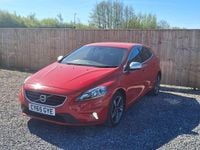 Usado Volvo V40 R-Design 120 HP (88 kW) 2016 Vermelho Citadino