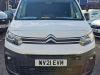 Usado Citroën Berlingo 2021 Branco Monovolume
