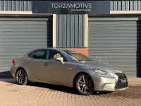 Usado Lexus IS300h Sport Line 223 CV (164 kW) 2016 Plateado Berlina