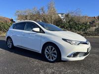 Used Toyota Auris Hybrid 2016 White Hatchback
