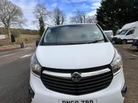 Usado Vauxhall Vivaro Sportive 120 HP (88 kW) 2018 Branco Monovolume
