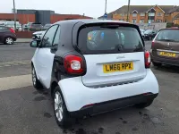 Used Smart ForTwo Coupé Passion 71 HP (52 kW) 2016 White Coupe