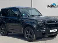 Gebraucht Land Rover Defender SE Dynamic 249 PS (183 kW) 2023 Schwarz SUV