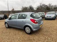 Usado Vauxhall Corsa Club 89 HP (65 kW) 2008 Azul Citadino