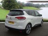 Used Renault Scénic IV Dynamique 2017 White/black MPV