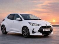 Used Toyota Yaris Hybrid Design 116 HP (85 kW) 2024 White Hatchback