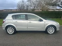 Used Vauxhall Astra Design Edition 2006 Silver Hatchback