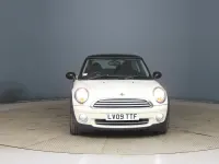 Begagnad Mini Cooper Hatch 2009 Vit Halvkombi