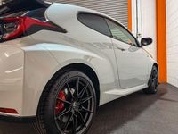 Used Toyota Yaris 261 HP (191 kW) 2021 White Hatchback