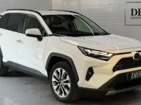Used Toyota RAV4 218 HP (160 kW) 2022 White SUV