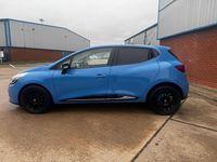 Used Renault Clio IV Dynamique 2015 Blue Hatchback