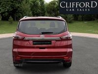 Used Ford S-MAX Titanium 180 HP (132 kW) 2017 Red MPV