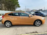 Begagnad Volvo V40 R-Design 180 HK (132 kW) 2013 Beige Halvkombi