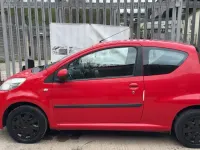 Used Peugeot 107 Active 68 HP (50 kW) 2012 Red Hatchback