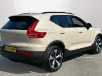 Used Volvo XC40 Plus 197 HP (144 kW) 2025 Gold SUV
